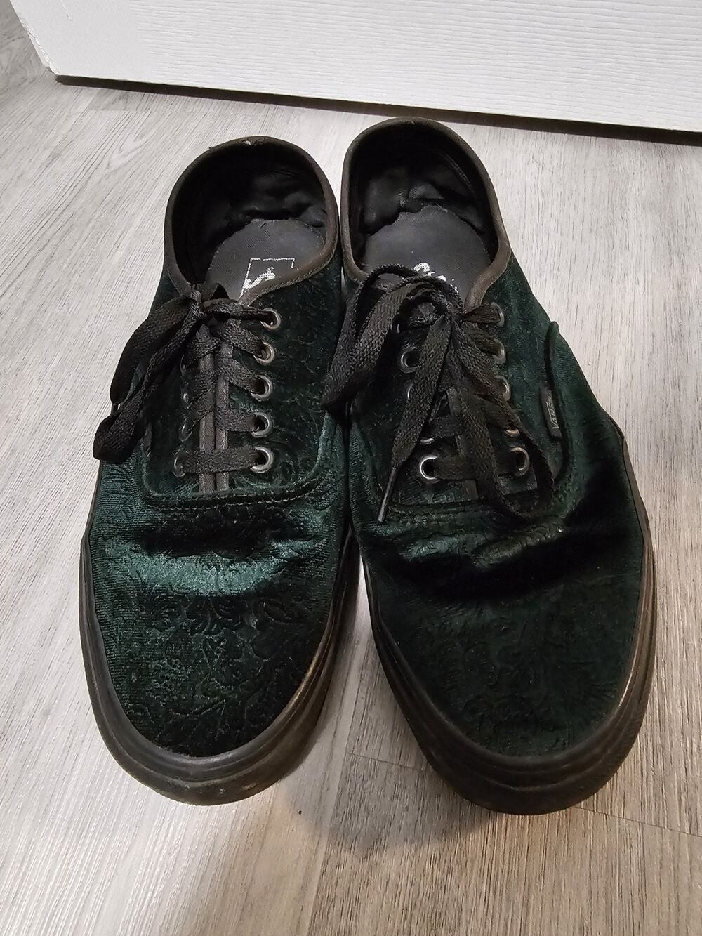 Vans Green Velvet Floral Low Top Sneakers Shoes 751505 Men’s Size 11